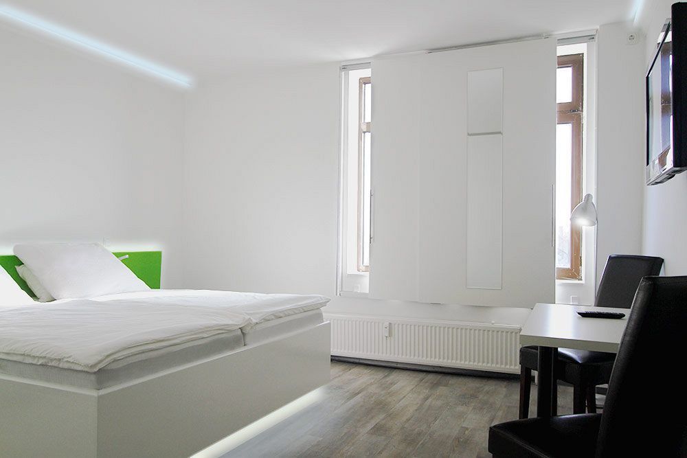 Bedpark Stellingen Hotel Hamburg Exterior photo